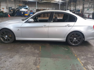 BMW 3 E90/E91/E92/E93 E90 2005