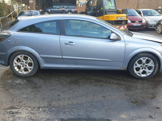 Opel Astra GTC H 2006