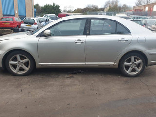 Toyota Avensis 2  (T250) рест. 2006