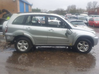 Toyota RAV4 2  (XA20) рест. 2005