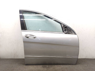 дверь передняя правая Mercedes-Benz R-Класс W251 2006, 3.0 л., CDi, OM 642.950, дизель, АКПП, iridiumsilber / 775, минивэн, полный привод, правый руль, A2517201005, A2517200205, A2517200605