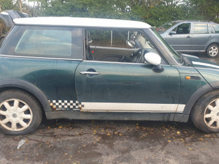 Mini Cooper  R50 2004