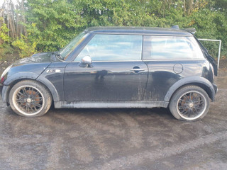 Mini Cooper  R50 2003