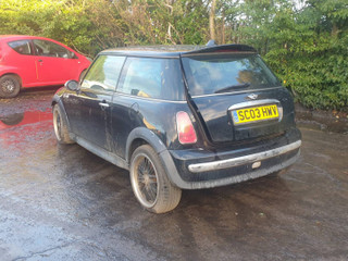 Mini Cooper  R50 2003