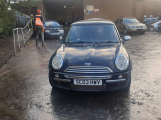 Mini Cooper  R50 2003