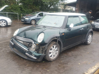 Mini Cooper  R50 2003