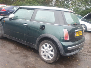 Mini Cooper  R50 2003