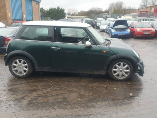 Mini Cooper  R50 2003