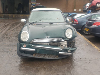 Mini Cooper  R50 2003