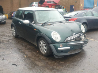 Mini Cooper  R50 2003