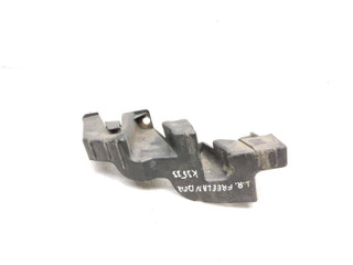 Крепление бампера переднего Land Rover Freelander 1 поколение [рестайлинг] L314 2004, 2.0 л., TD, 204D3, дизель, 5МКПП, чёрный, внедорожник 5 дв., полный привод, правый руль, DPN500080R