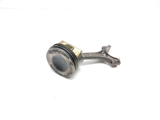 поршень Volkswagen Golf 5 поколение 2007, 2.0 л., TFSI, BWA, бензин, 6МКПП, black magic / lc9z, хетчбэк 5 дв., передний привод, правый руль, 06D107066C