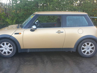 Mini Cooper  R50 2003