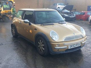 Mini Cooper  R50 2003