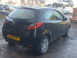 Mazda 2 DE 2008