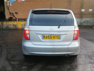 Honda FR-V  BE5 2005