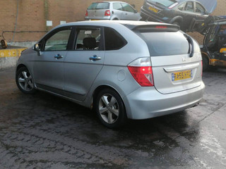 Honda FR-V  BE5 2005