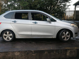 Honda FR-V  BE5 2005