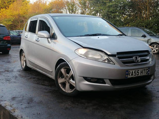 Honda FR-V  BE5 2005