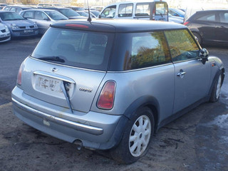 Mini Cooper  R50 2003