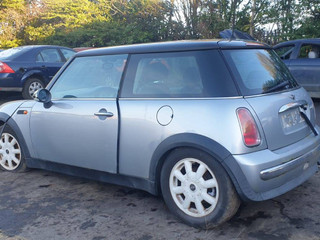 Mini Cooper  R50 2003