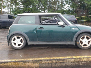 Mini Cooper  R50 2004
