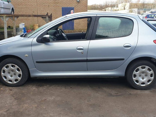 Peugeot 206 рест. 2004