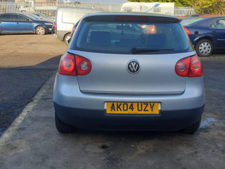 Volkswagen Golf 5 2004