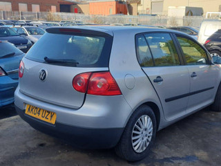 Volkswagen Golf 5 2004