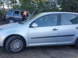 Volkswagen Golf 5 2004