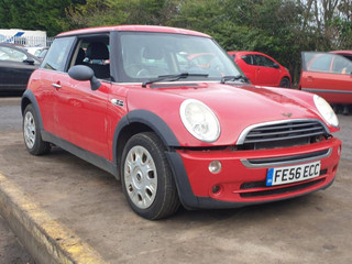 Mini Cooper рест. R50 2006