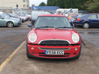 Mini Cooper рест. R50 2006