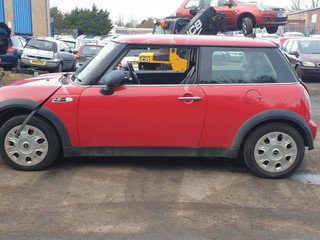 Mini Cooper рест. R50 2006