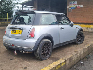 Mini Cooper рест. R50 2005