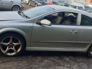 Opel Astra GTC H рест. 2009