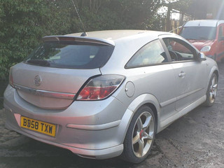 Opel Astra GTC H рест. 2009
