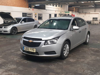 Chevrolet Cruze  J305 2012