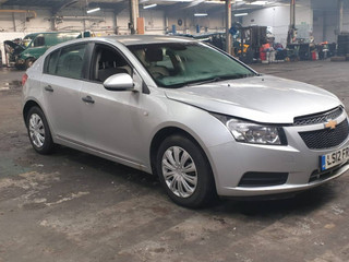 Chevrolet Cruze  J305 2012