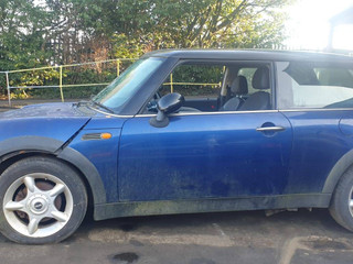 Mini Cooper  R50 2003