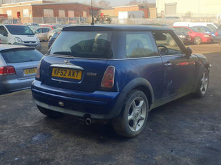 Mini Cooper  R50 2003
