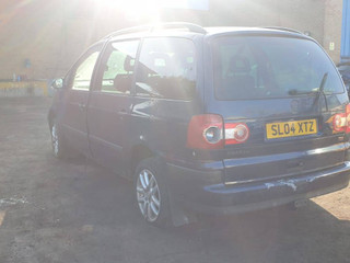 Volkswagen Sharan 2-й рест. 2004