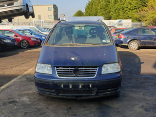 Volkswagen Sharan 2-й рест. 2004