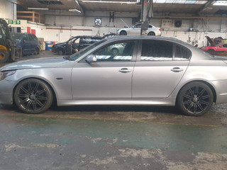 BMW 5 E60/E61 E60 2005