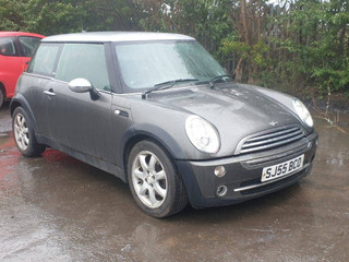 Mini Cooper рест. R50 2005