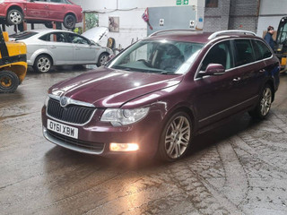 Skoda Superb 2 3T 2011