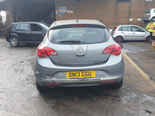 Opel Astra J рест. 2013