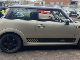 Mini Cooper 2 R56 2009