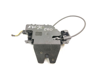 замок багажника BMW 5 серия E60/E61 E60 2005, 3.0 л., D, M57N2 306 D3, дизель, АКПП, titansilber / 354, седан, задний привод, правый руль, 8196401