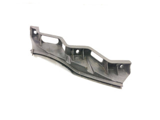 Крепление бампера переднего Volkswagen Passat B6 2006, 2.0 л., TDi PD, BKP, дизель, робот, серый, универсал, передний привод, правый руль, 3C0807889