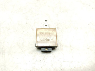 реле стеклоочистителей Toyota Land Cruiser Prado 2 поколение J90 1998, 3.0 л., TD, 1KZ-TE, дизель, АКПП, silver / k73, внедорожник 5 дв., полный привод, правый руль, 85940-60070, 05210-02780
